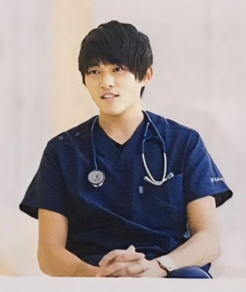 髙田 雄介